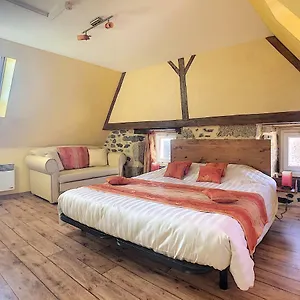 Mille Et Nuits D'aubrac , Lacalm France